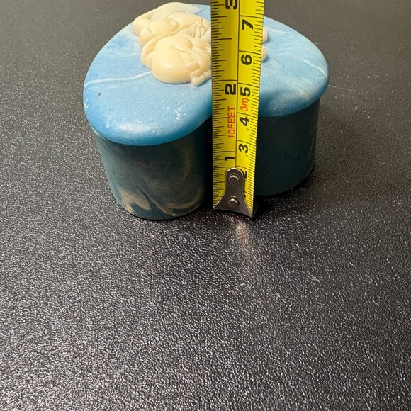 DISNEY Snow White Heart Shaped Soapstone Trinket Box - Picture 7 of 7